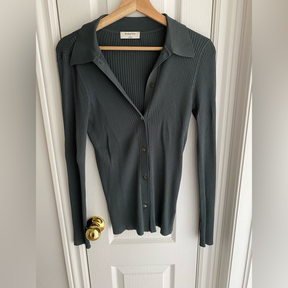 Aritzia “Finley” Top - Size Small